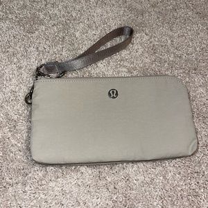 Lululemon wallet